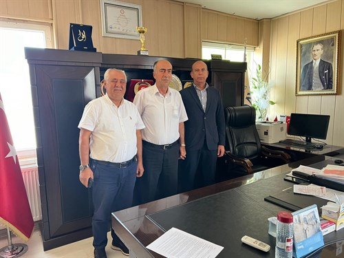 Büyükşehir Belediye Başkan Yardımcımız Sayın Halil UĞUR 'dan Belediye Başkanımıza Ziyaret 